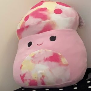 rachel the pink tie dye squishmallow mushroom!